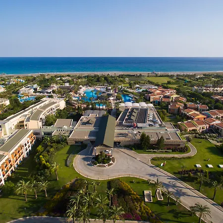 Hotel Tt Palace
